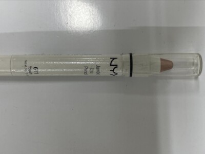 NYX  MAKEUP Jumbo Eye Pencil, Eyeshadow & Eyeliner Pencil  YOGURT #611