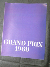 1969 PONTIAC GRAND PRIX Automobile Sales Brochure ORIGINAL
