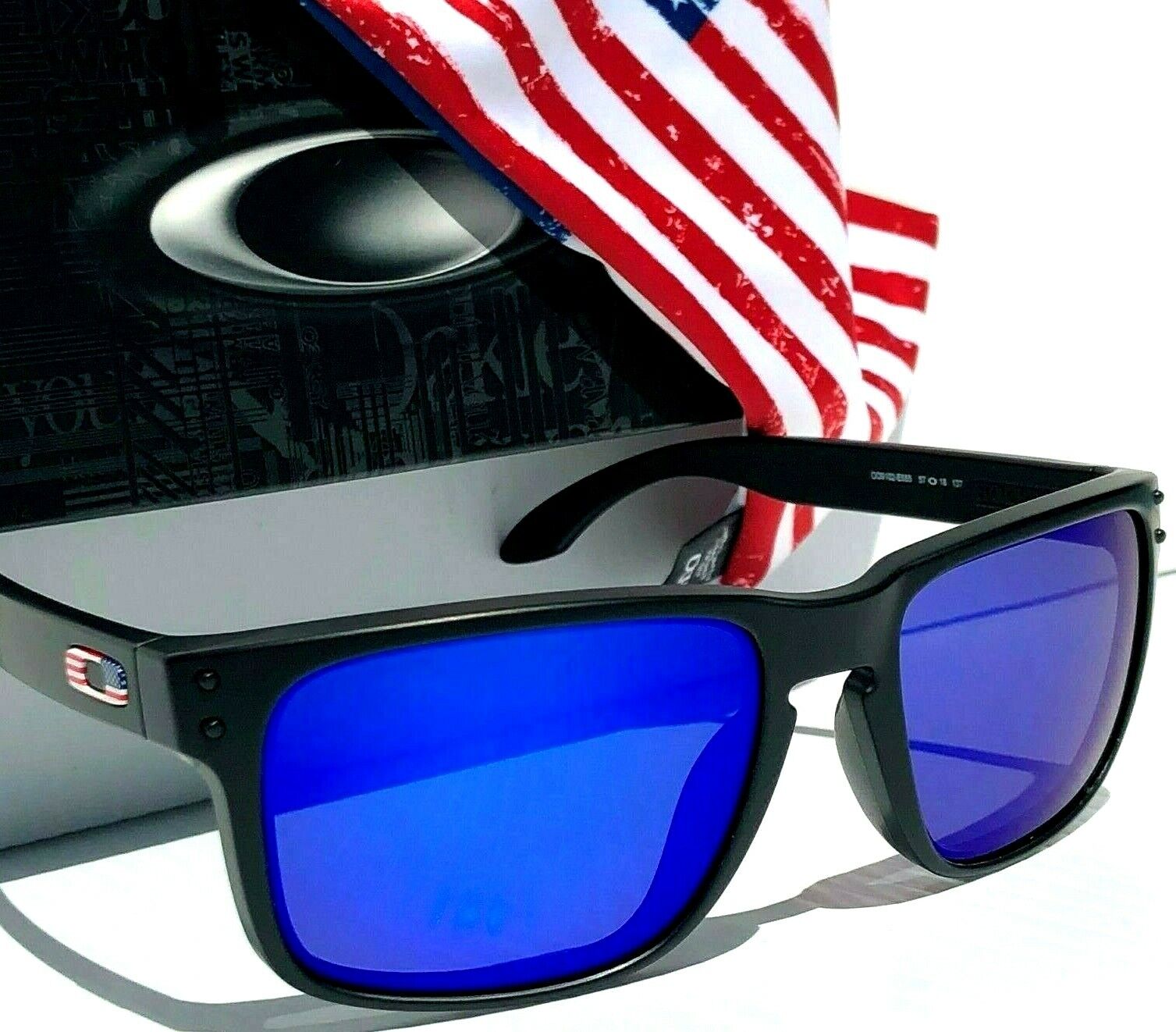 Oakley Men's Standard Issue Holbrook™ USA Flag Collection Sunglasses