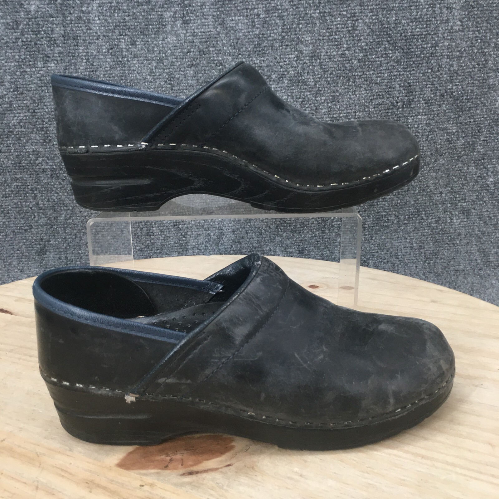 Dansko Women's 38 Narrow Black Leather Professional Wedge Clogs-image