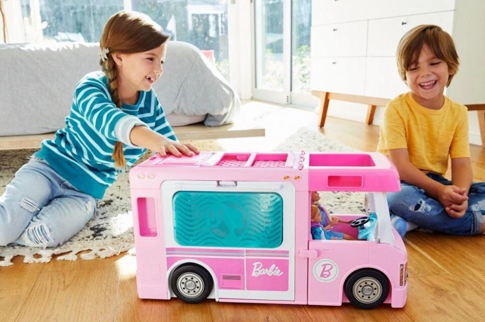  Barbie Pop-Up Camper Transforms into 3-Story Play Set with  Pool! : Toys & Games