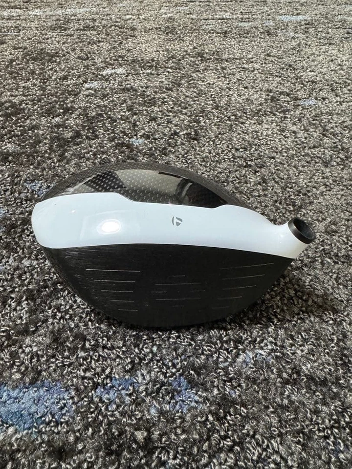 Taylormade M1 9.5 degree 460cc Golf Driver Head only w/cover - Image 4 of 4