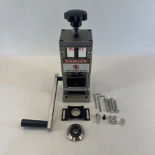 VEVOR Wire Stripping Machine Scrap Cable Stripper 1.5-25 mm Copper Recycle Tool