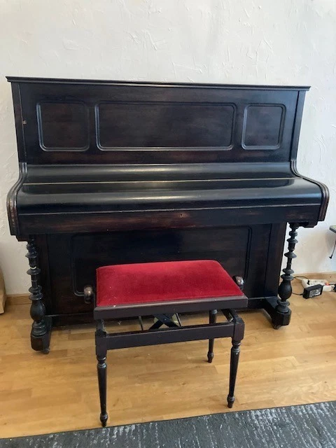 klavier mit Klavierhocker weil nicht mehr genutzt - Bild 2 von 3