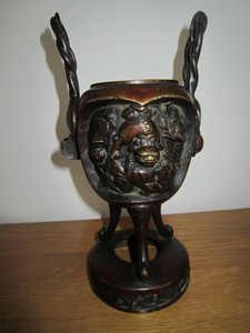 antique Chinese / Japanese bronze Koro censer