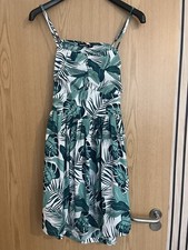 Boohoo Dress With Back Cut Out Design Size 10