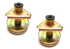 Set of 2 Spindles w/ Pulleys for John Deere AM124511, AM118532, AM122867