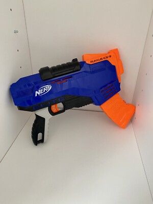 Hasbro NERF N-Strike Elite -  Rukkus ICS-8  mit integrierten 8-Schuss-Magazin