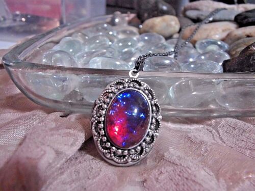 VALENTINES DAY SCROLL LACE DRAGONS BREATH FIRE LOCKET fire opal Necklace Pendant - Photo 1 sur 8