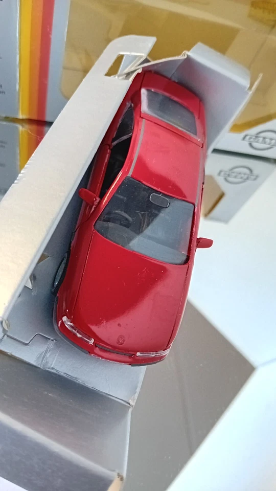 Gamma 1138 Opel Calibra Vauxhall sterzo destro rosso in scatola 1:43 raro - Immagine 2 di 4