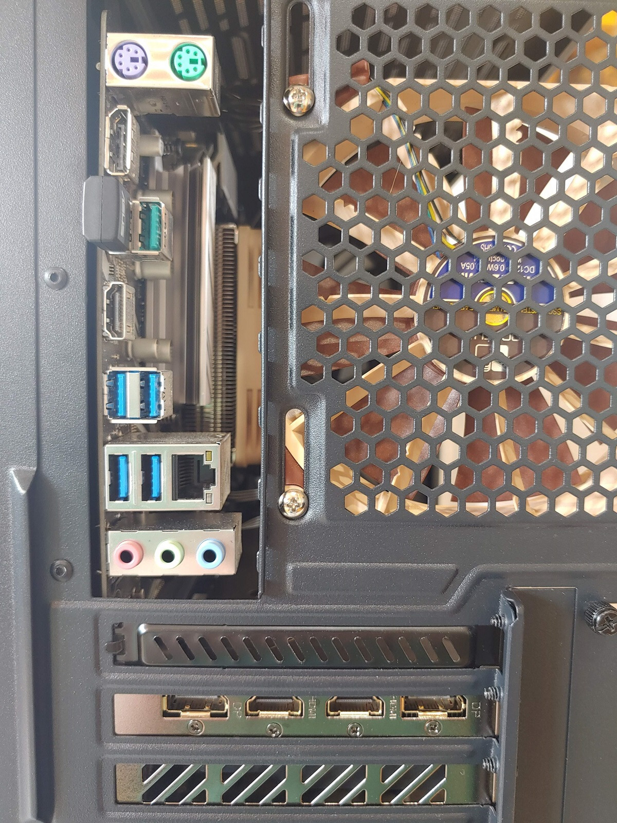 Desktop Computer Intel I5 9600k RTX 4060 GPU Windows 11 Used desktop-computer-intel-i5-9600k-rtx-4060-gpu-windows-11-used