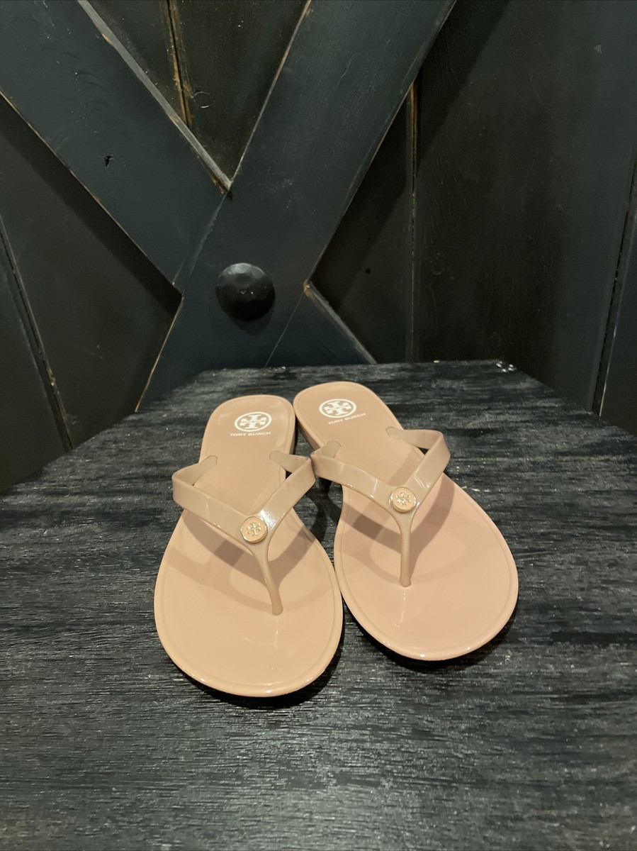 TORY BURCH LOGO/STUD JELLY THONG SANDALS Shoe in Mallow SIZE TORY BURCH LOGO/STUD JELLY THONG SANDALS Shoe in Mallow SIZE