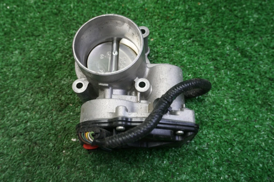 Ford C Max 2.0 2017 carrocería del acelerador OEM 2E1710B0370 Foto 2 de 4