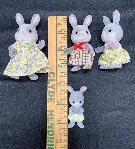 Calico Critters Sylvanian Families Kaninchenfamilie 4er Set Arme & Beine mit Gelenken - Bild 5 von 9