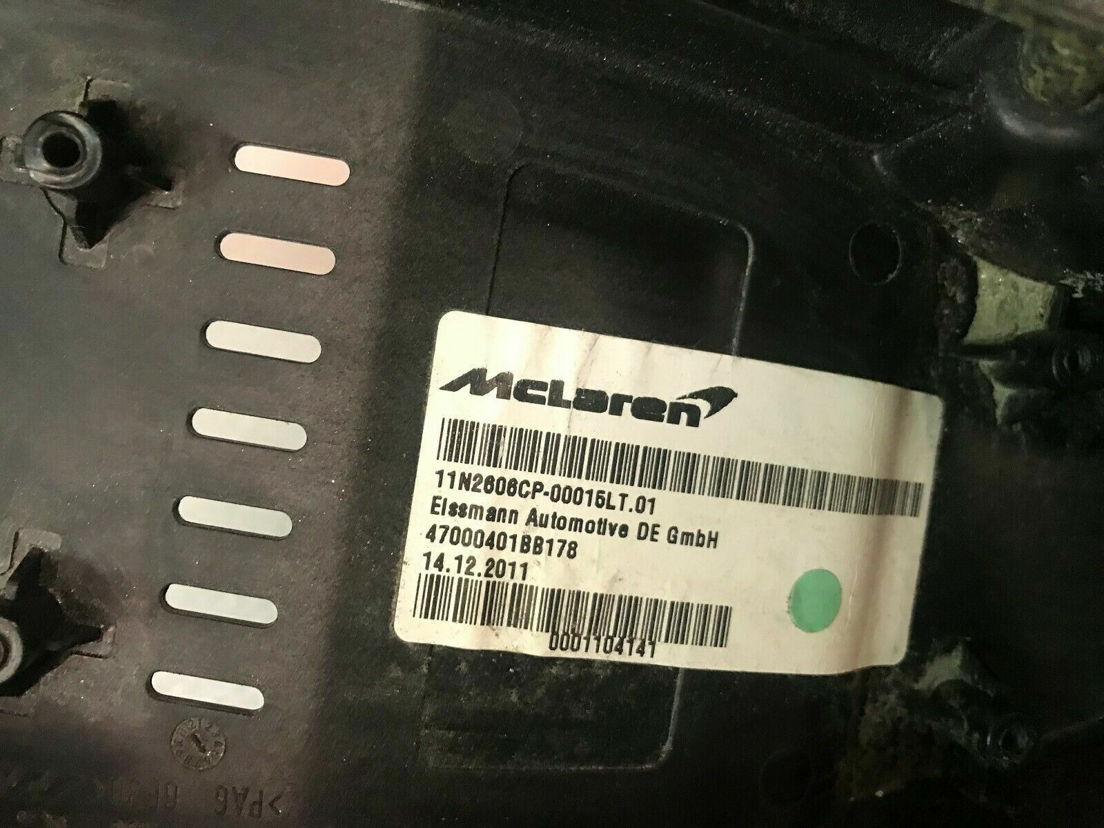 MCLAREN MP4-12C CENTER CONSOLE COMPARTMENT INSERT TUNNEL OEM 11N2606CP 11N1136CP