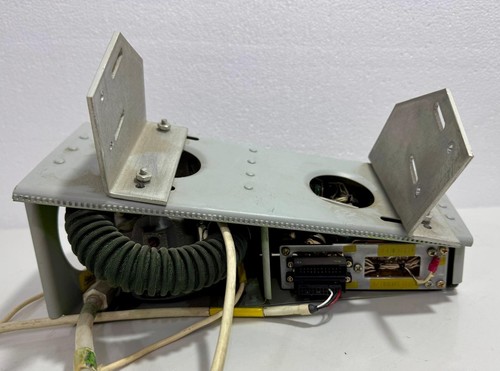 Boeing 747 Cockpit Oxygen Regulator & Communication Control Panel with Mask + El - Picture 6 of 11