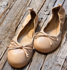 NWB Women's Foldable Ballet Flats Bowknot Round Toe - Tan Size 8.5