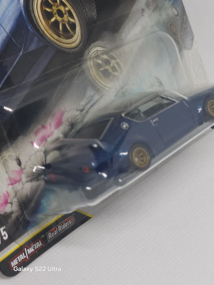 Nissan Skyline 2000GT-R LBWK serie 5 Hot Wheels Premium Japan Historics  Foto 3 de 4