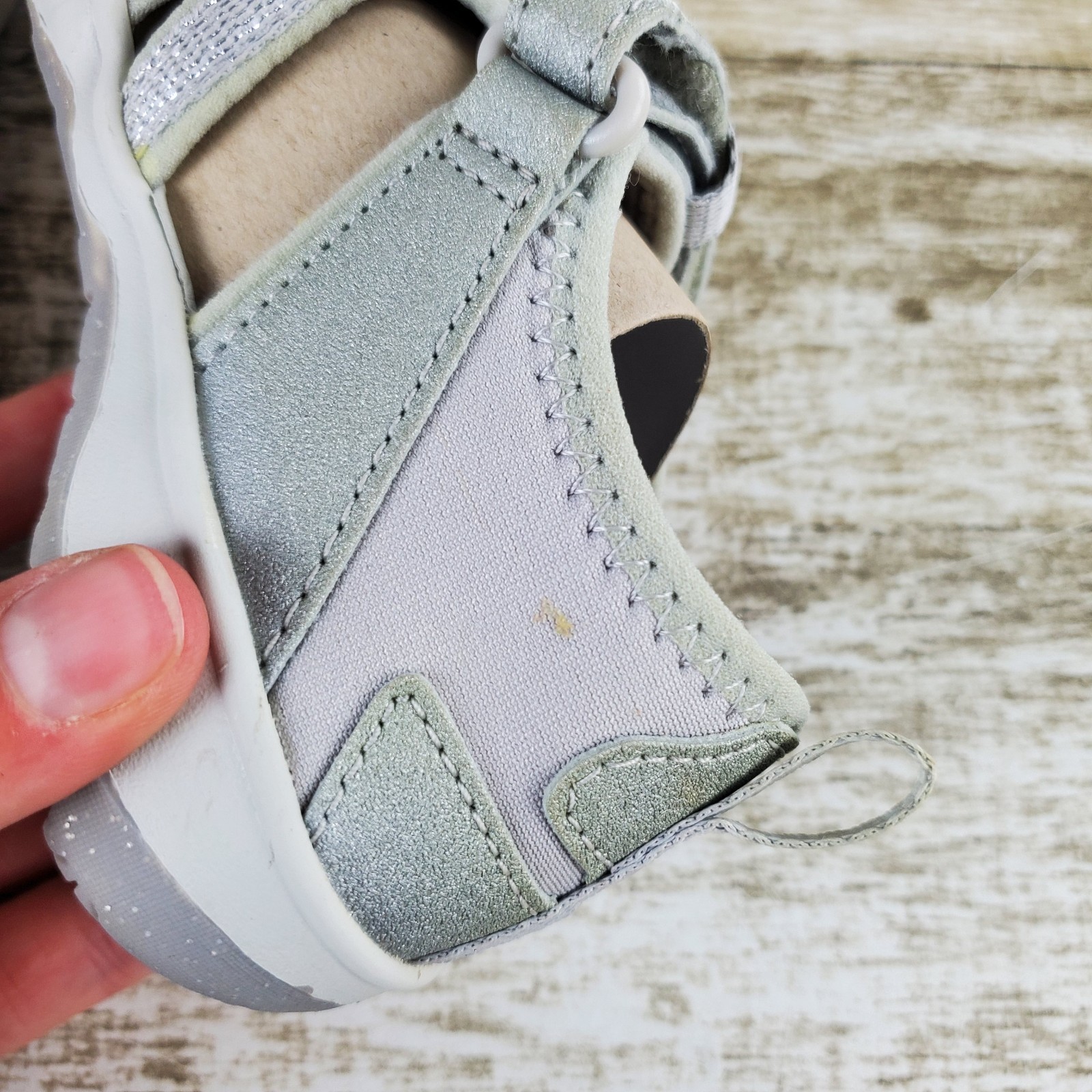 Keen Moxie Kid Sandals Sz 11 Gray Leather Round Toe Lace Lock Bungee Hook & Loop