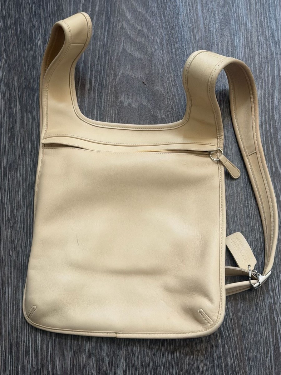美品　COACH ケネディ バックパック s-l1200.jpg