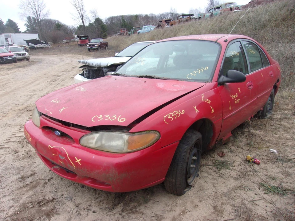 Used Upper Engine Intake Manifold fits: 1997 Ford Escort 4-121 2.0L SOHC upper U Foto 4 de 4