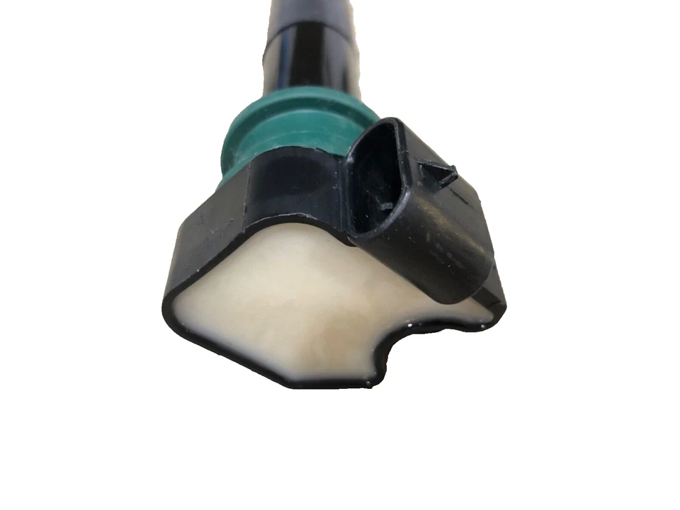 OEM WHITE TOP CADILLAC DEVILLE DTS DHS STS XLR NORTHSTAR IGNITION COIL 2004-2005 - Image 3 of 4