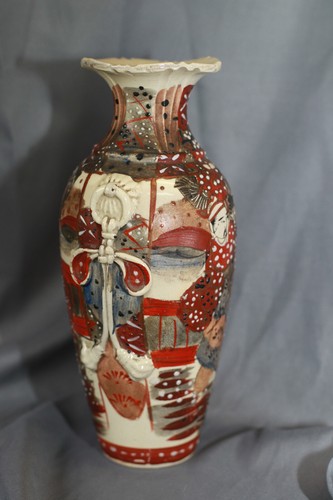 Vase en faïence au décor Japonisant.Fin XIX ème - Picture 2 of 15