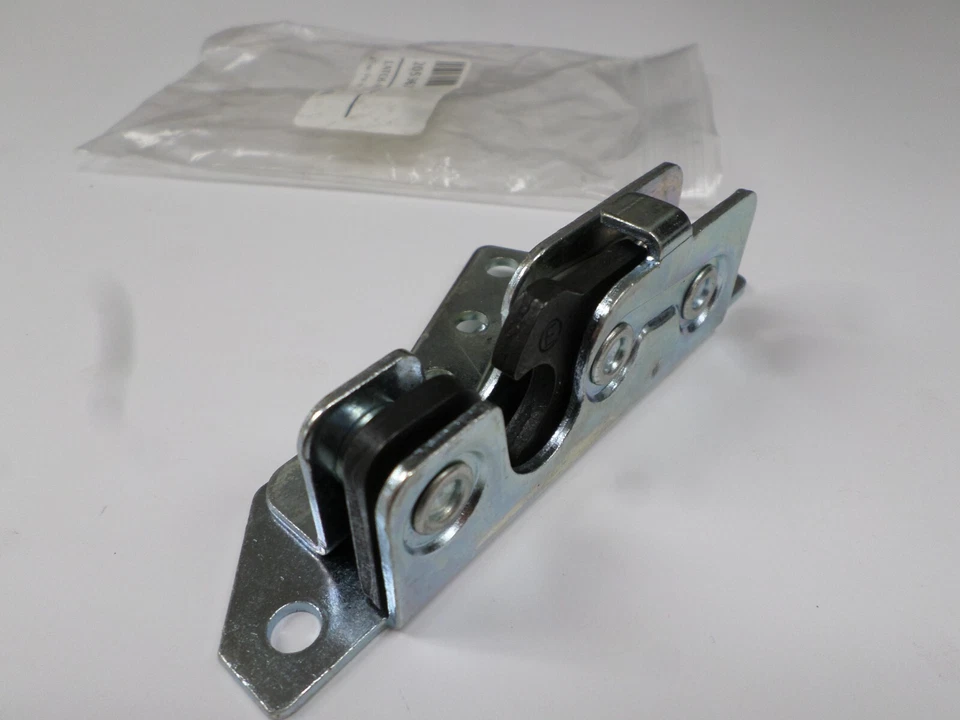 New Flyer 205967 RH Rotary Latch - Image 3 of 4