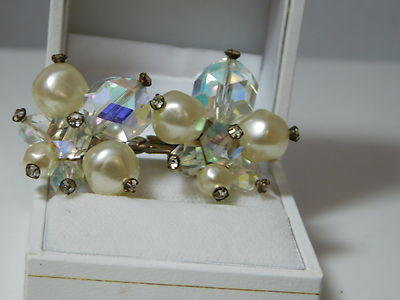Vintage Laguna Weiss Kristall Perlen Verwirbelt Nieten Strass Ohrclips