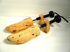 Adjustable Wood Shoe Stretcher Women's Size Regular 5-8 Medium