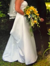 Wedding Gown Full Length White Satin Formal Beautiful Accent Bead Work Size 14