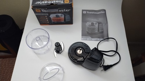 Toastmaster 1.5 cup mini food chopper. Never used. - Picture 2 of 2