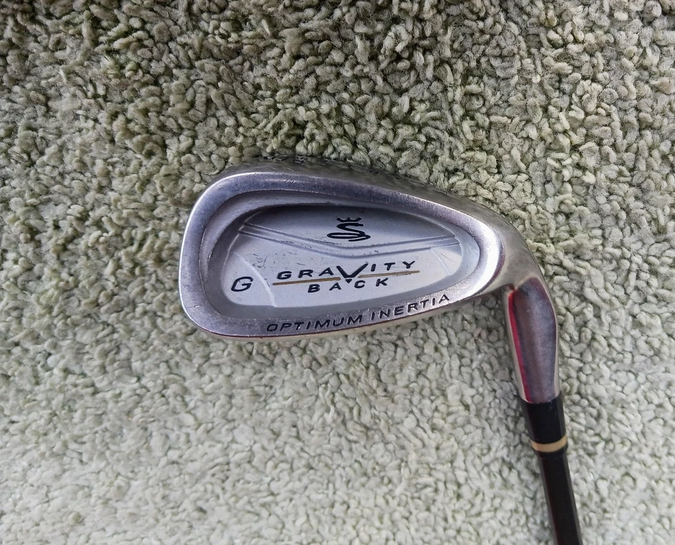 Cobra Cavity Back 50deg Gap Wedge w/35.5" Wedge Flex Graphite Shaft - Image 2 of 4