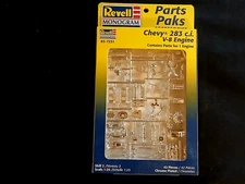 Model Kit Chevrolet 283 c.i. Custom Chrome Engine, Bellhousing & Trans. Revell