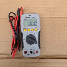 Megger AV0210 Digital Multimeter