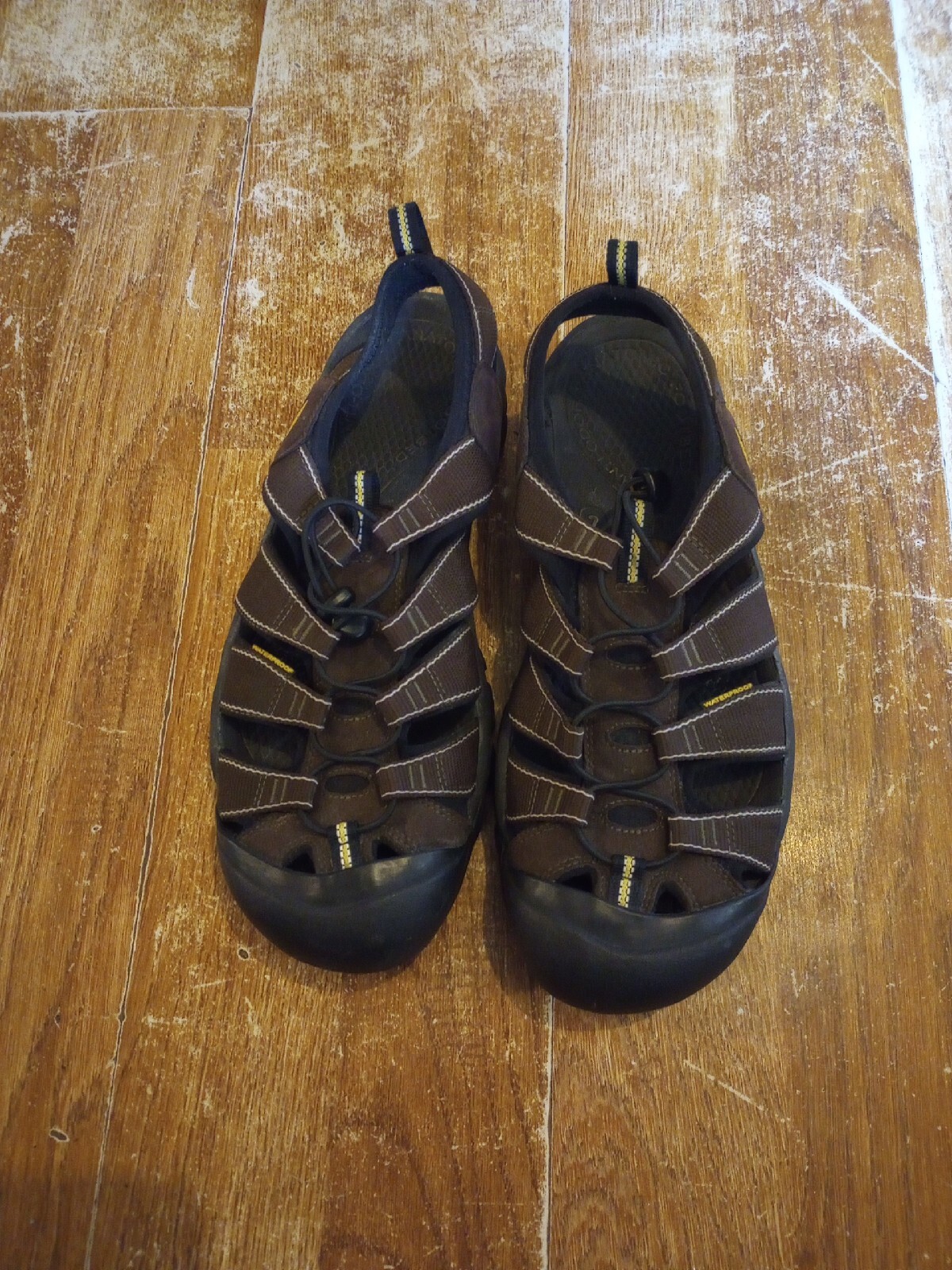 Scarpe sandali sportive KEEN Newport H2 marroni impermeabili punta chiusa uomo US 14