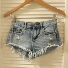 Bullhead Denim Womens Jean Shorts Sz 24 High Rise Short Distressed Raw Hem