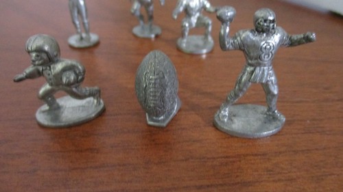Juego de 8 fichas de peltre de repuesto de NFL MONOPOLY MONOPOLY - Imagen 3 de 4