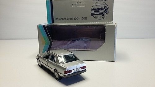 1/43 GAMA MERCEDES BENZ - 190E - Foto 2 di 4
