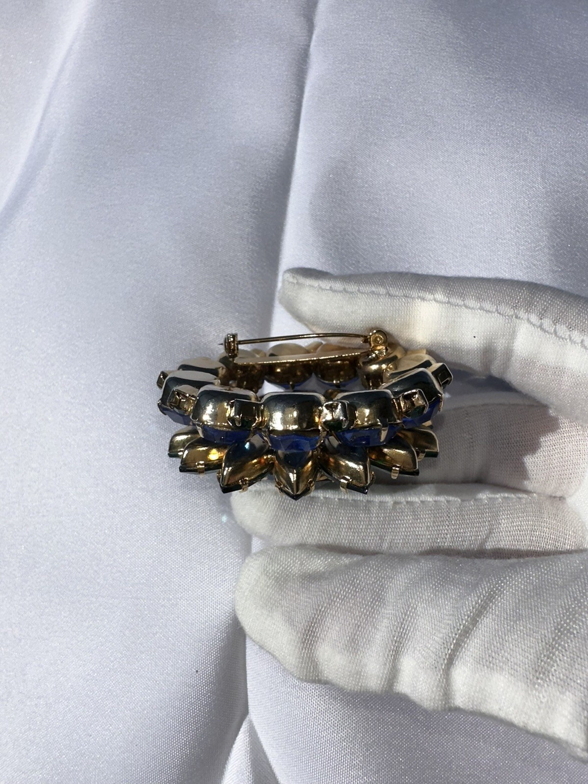 Lrg unsigned statement Layered dimensional Green,… - image 8