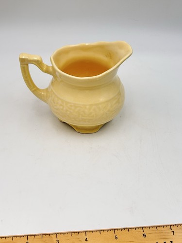 Vintage Victorian USA McCoy Pottery Ivory/Yellow Floral Leaves Pitcher Creamer - Picture 5 of 22