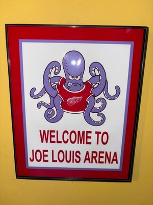 Detroit Red Wings Octopus Hockey Stadium Throwback Bar Man Cave Sign