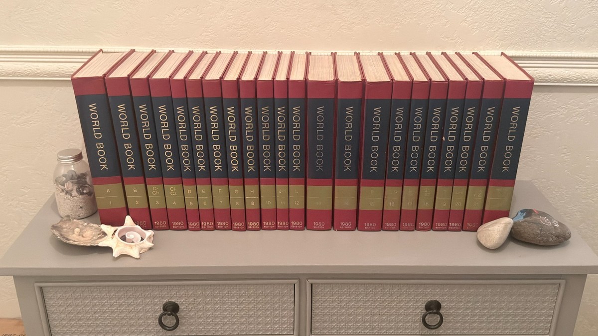 1980 World Book Encyclopedia Complete Set A-Z 21 Volumes +