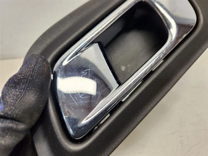 Manija de puerta interior delantera izquierda para conductores Ford Taurus 2014 - cerraduras eléctricas *arañazos Foto 3 de 4