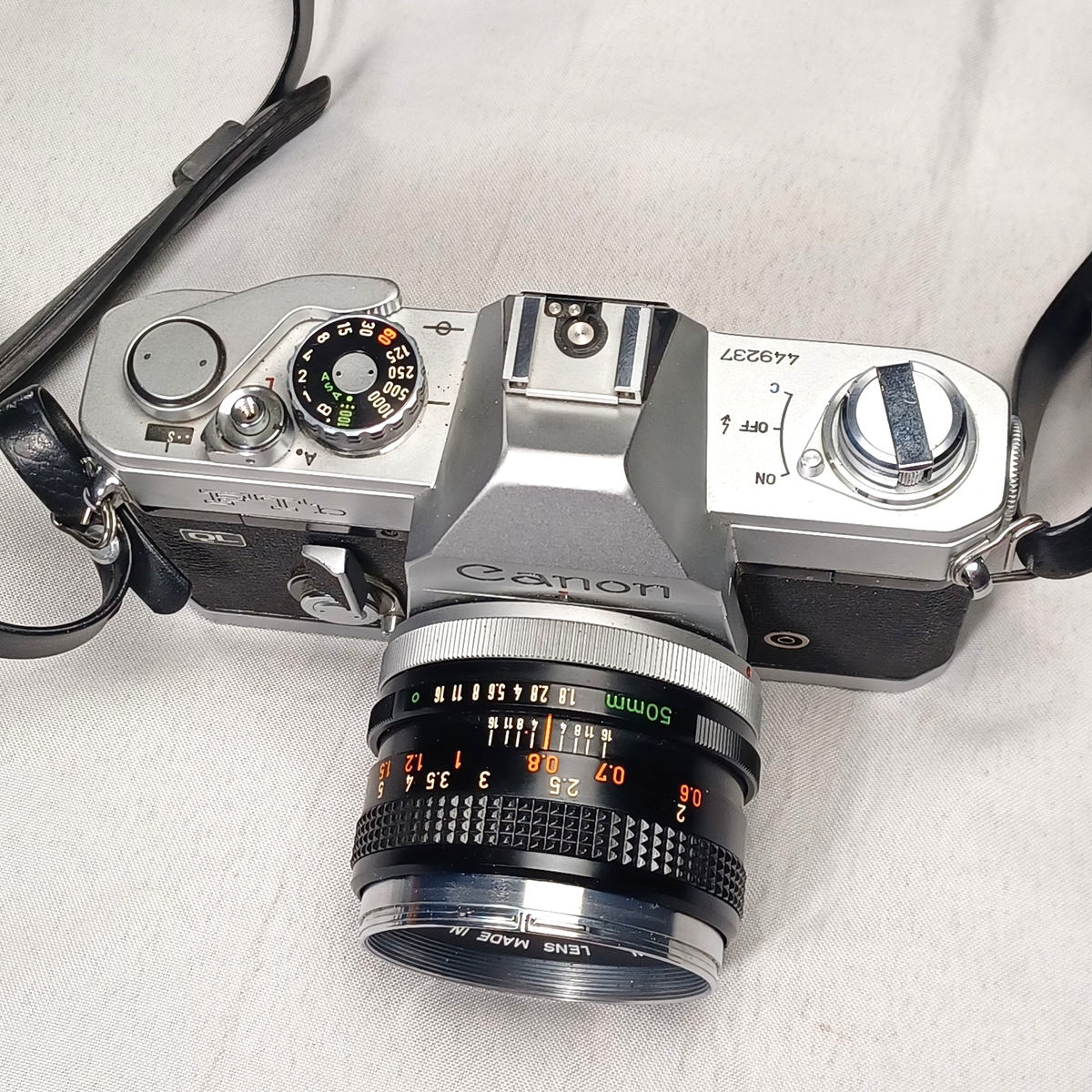 Canon FTb Film Camera / Zoom Lens FD 50MM 1:1.8 / Vivitar 55 mm UV
