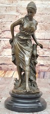 Reine Bronze Art Deco Mädchen Skulptur Von Moreau Elegante Frauenfigur Ornament