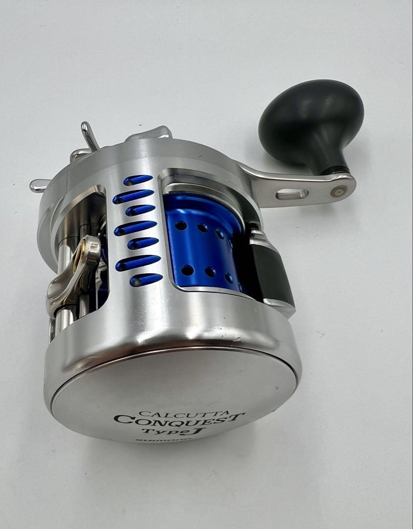 SHIMANO Calcutta Conquest 300 Type-J Baitcasting Reel