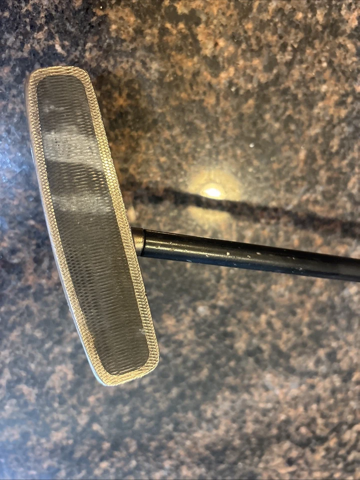 SeeMore Si5 putter RH fresado face martelo 34” 360g offset SuperStroke - Imagem 3 de 4