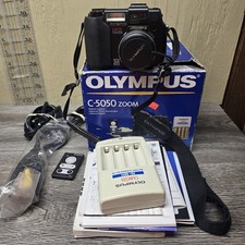 Olympus Camedia C-5050 Zoom 5MP Digital Camera Parts Repair Box Charger Remote
