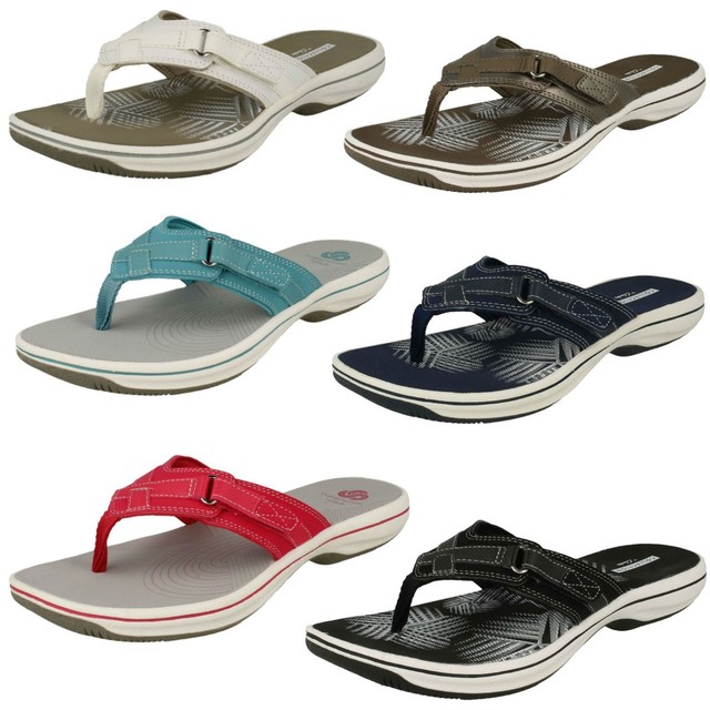 clarks flip flop sandals